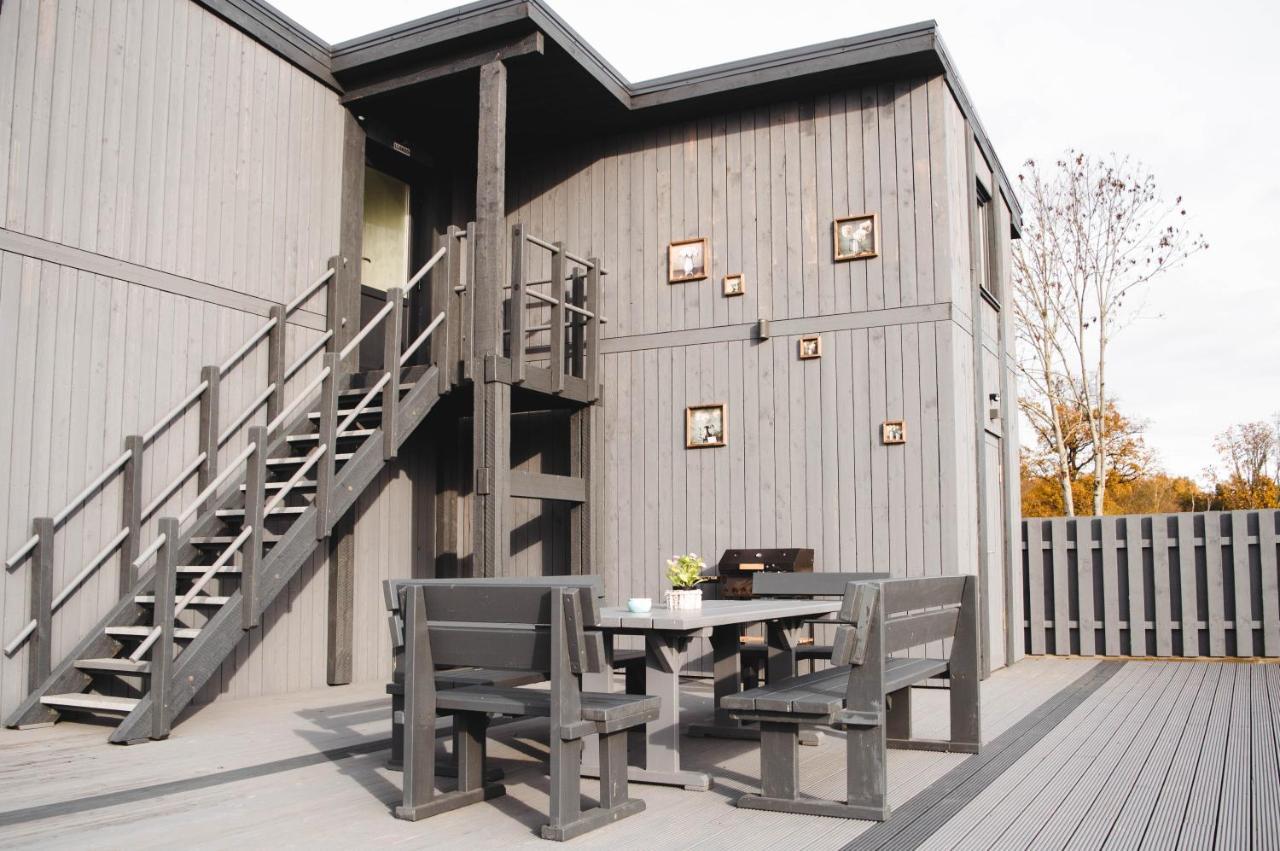 Seaside Apartments Roja Exterior photo